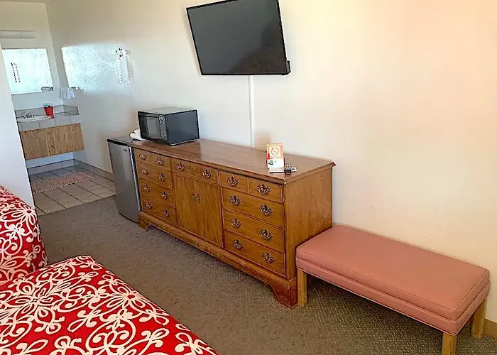 Motel Canyons End