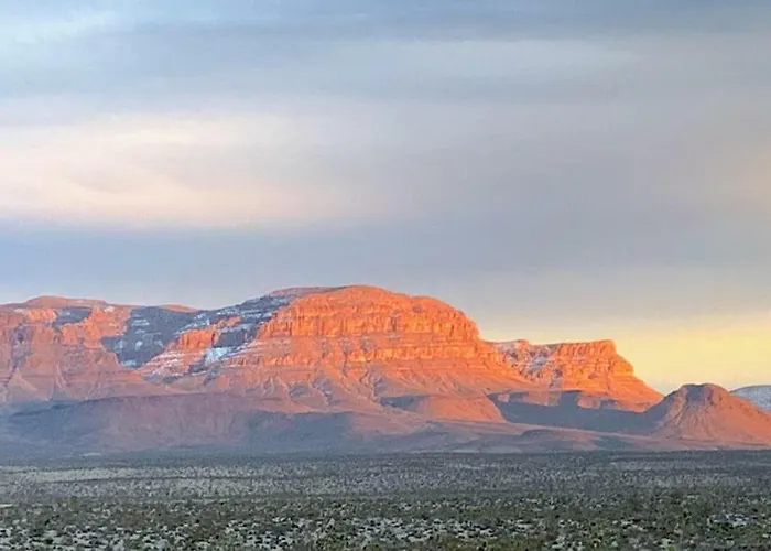 Motel Canyons End